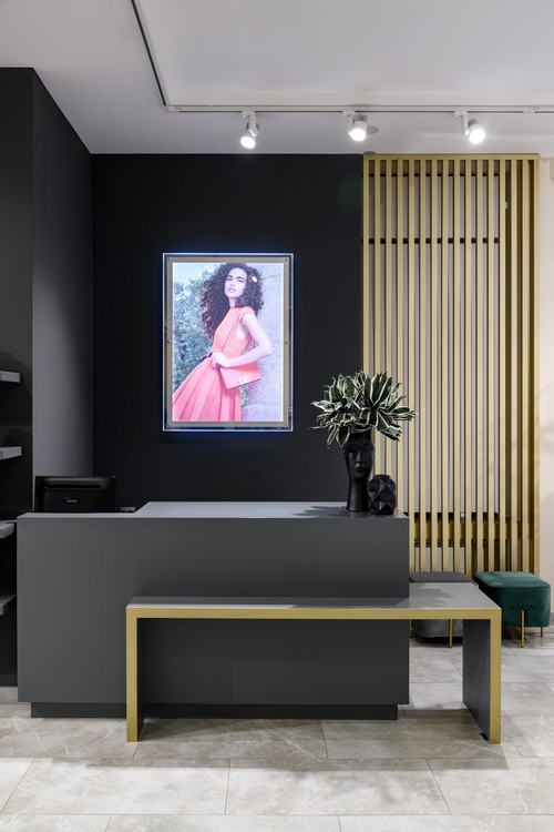 Салон одежды EMPORIO