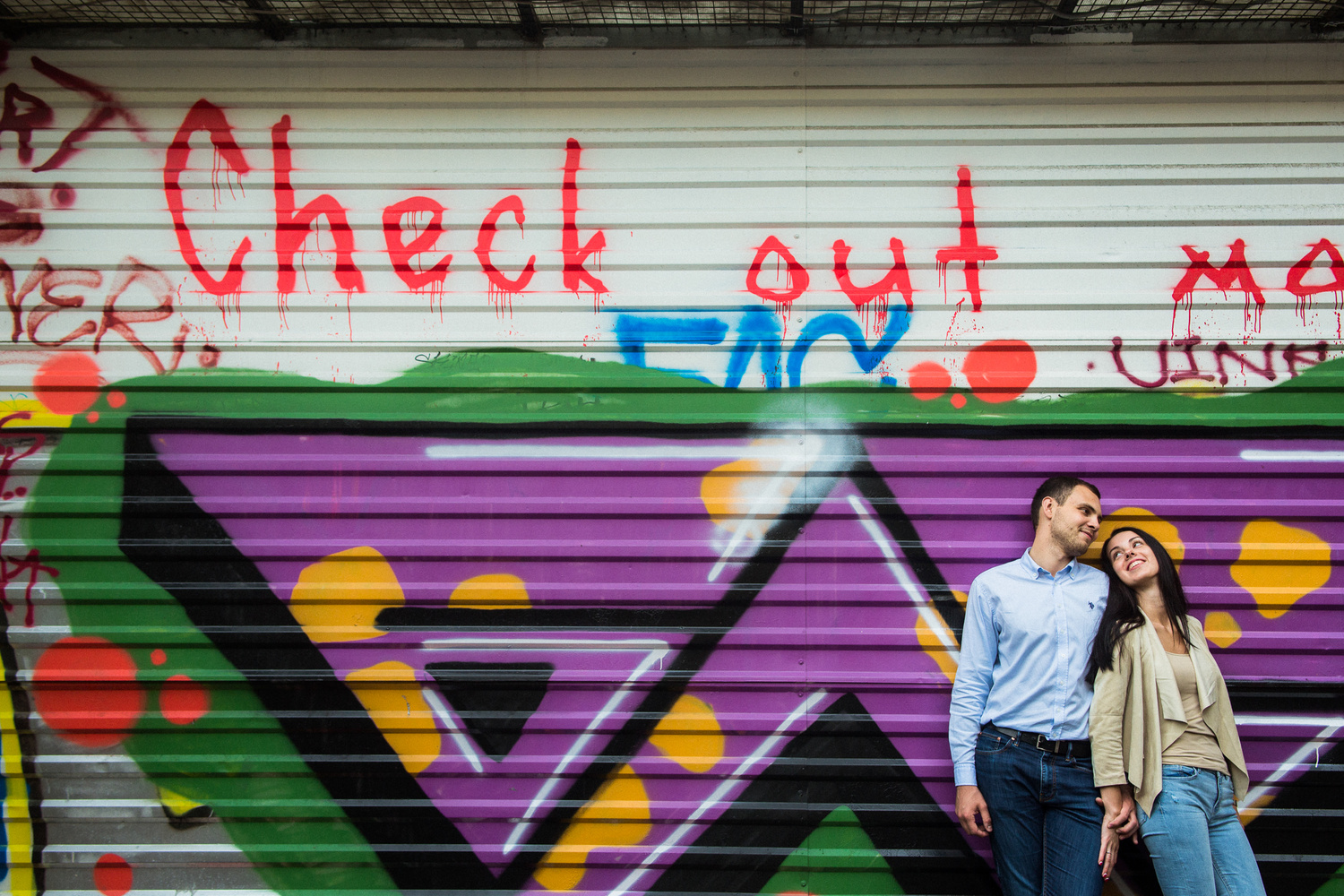 В ПИТЕРЕ ТИРЕ ЛЮБИТЬ