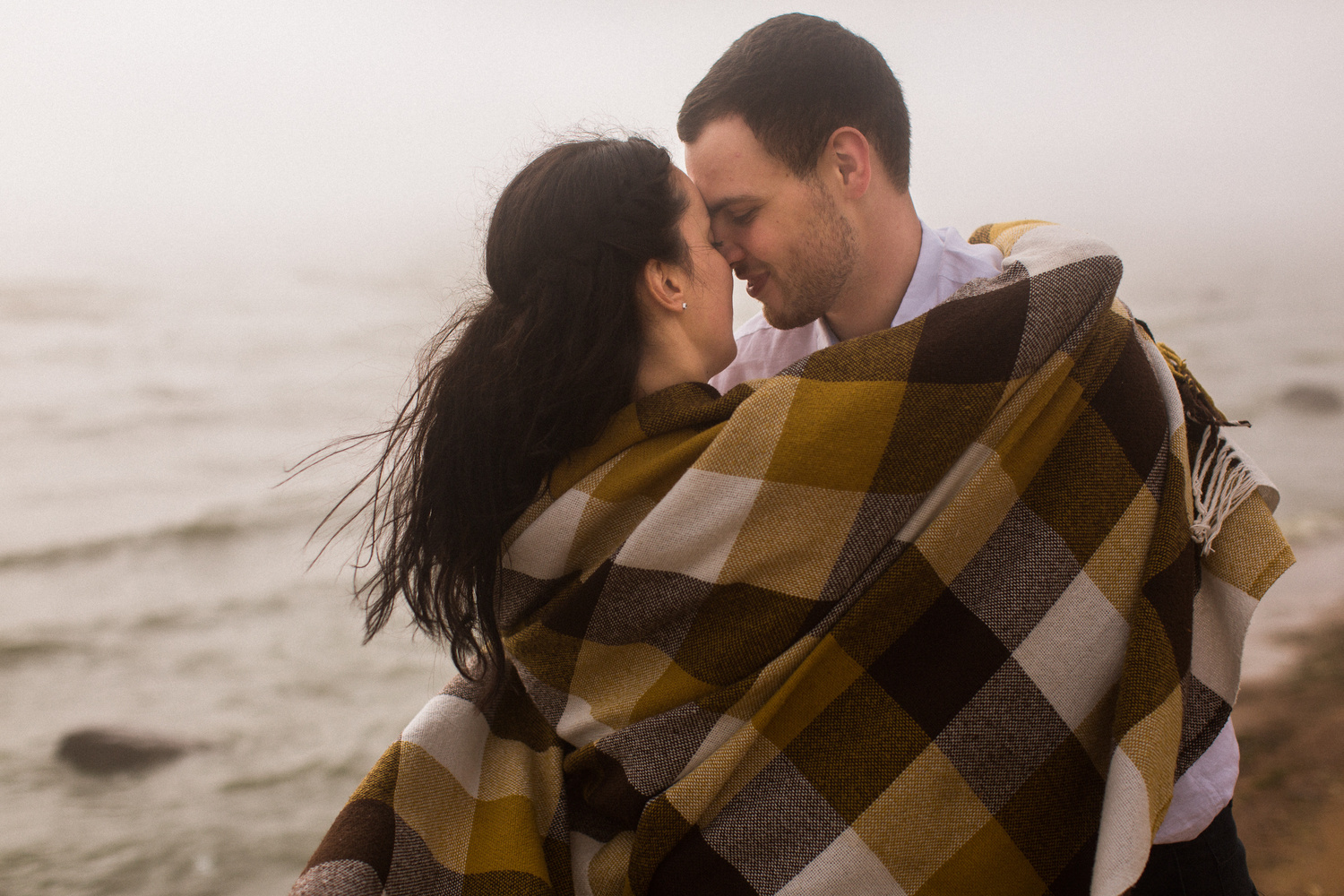 В ПИТЕРЕ ТИРЕ ЛЮБИТЬ