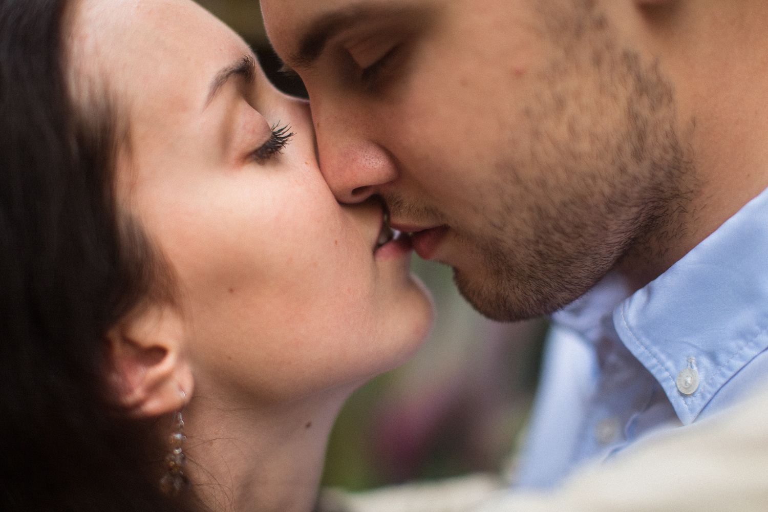 В ПИТЕРЕ ТИРЕ ЛЮБИТЬ