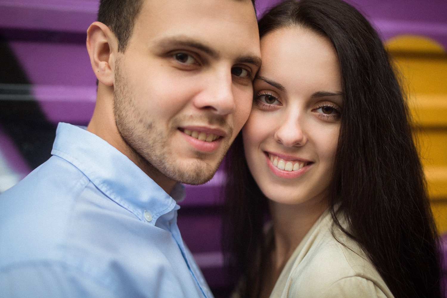 В ПИТЕРЕ ТИРЕ ЛЮБИТЬ