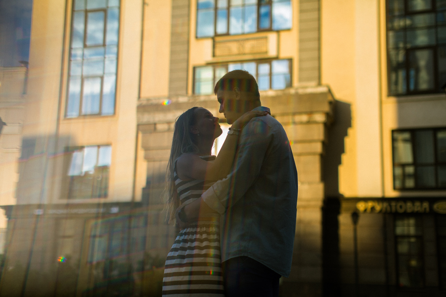 В ПИТЕРЕ ТИРЕ ЖИТЬ:)