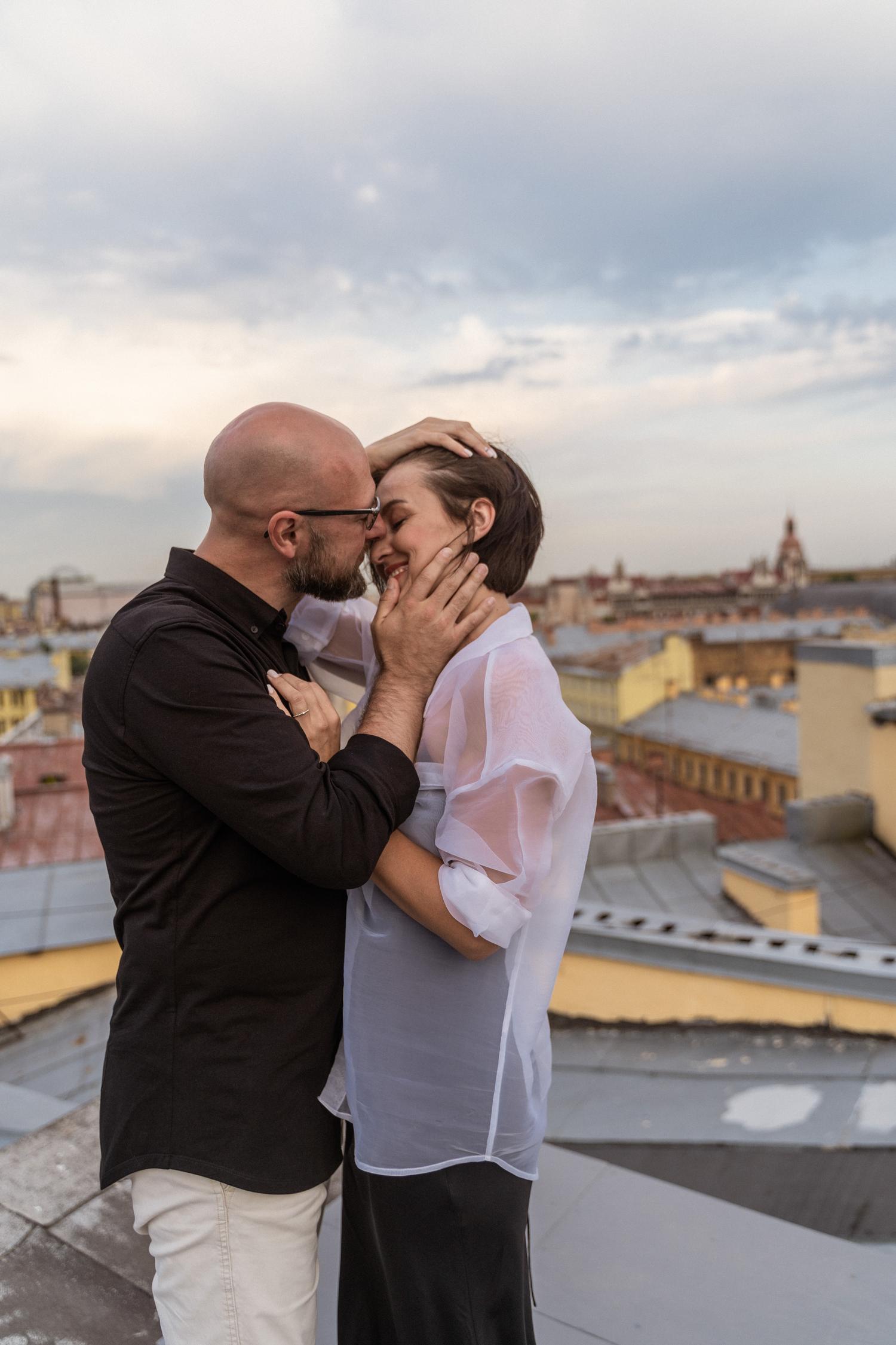 НЕБО НАД ПЕТЕРБУРГОМ