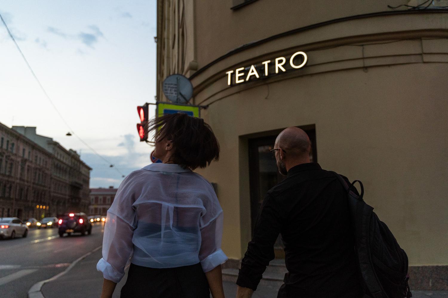 НЕБО НАД ПЕТЕРБУРГОМ