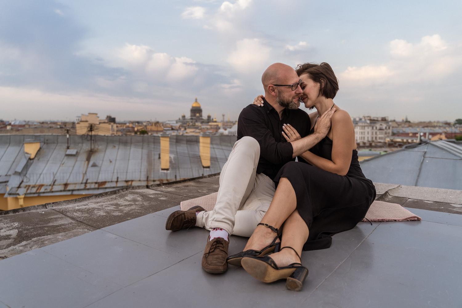 НЕБО НАД ПЕТЕРБУРГОМ