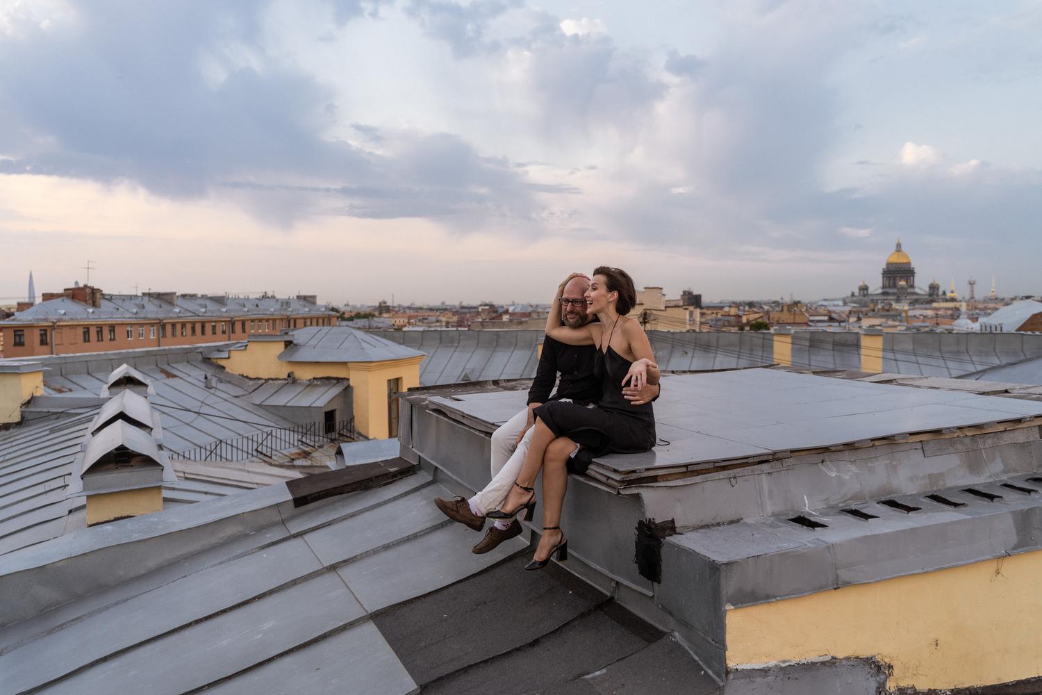 НЕБО НАД ПЕТЕРБУРГОМ