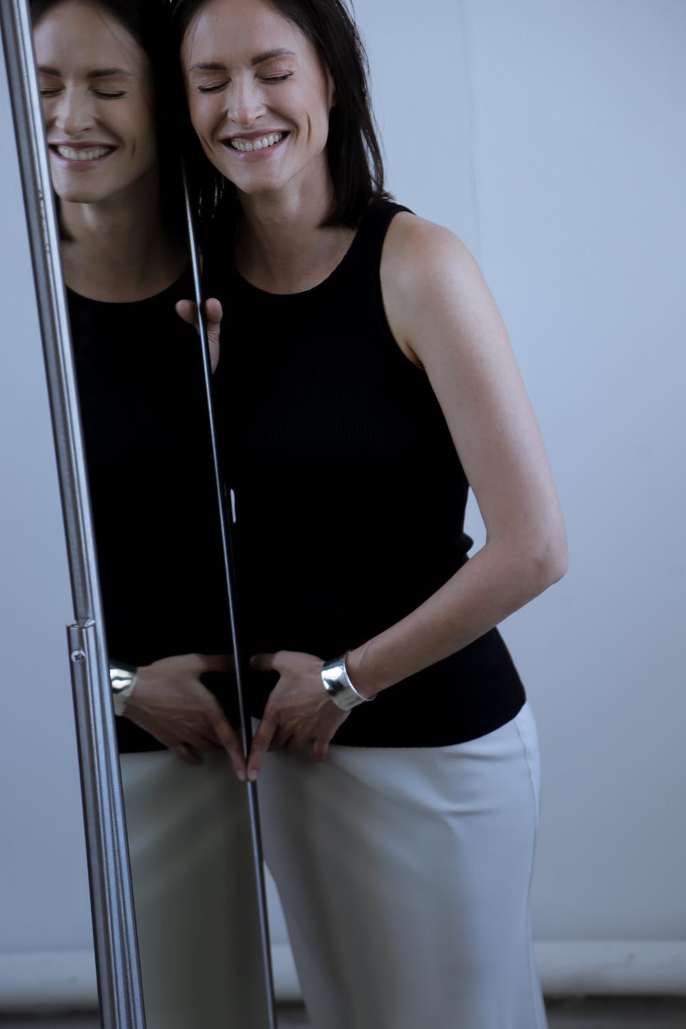 MIRROR MIRROR