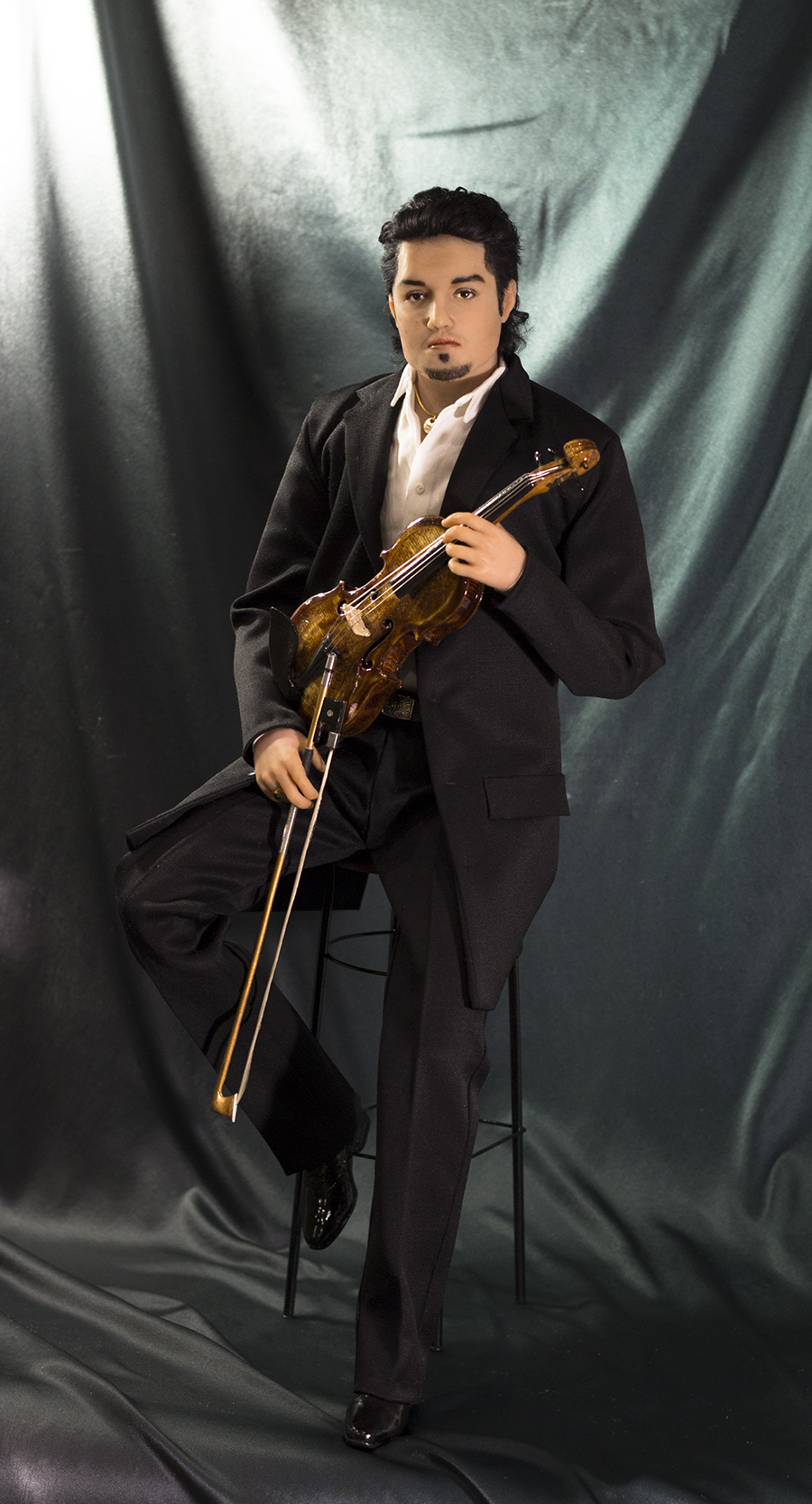 МАРИО АЛИ СУТУЕВ
