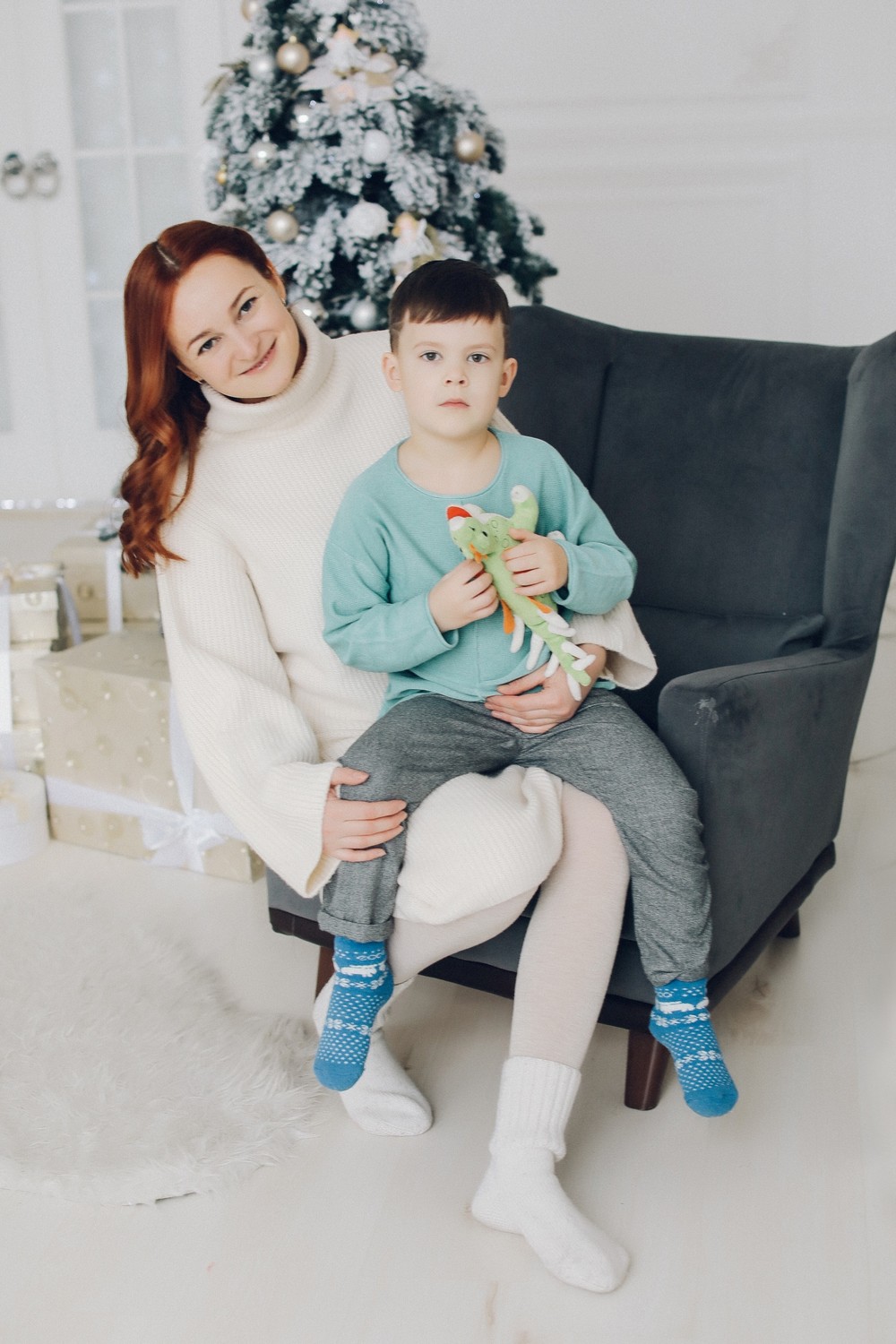 Юля , Злата, Елисей и Антон
