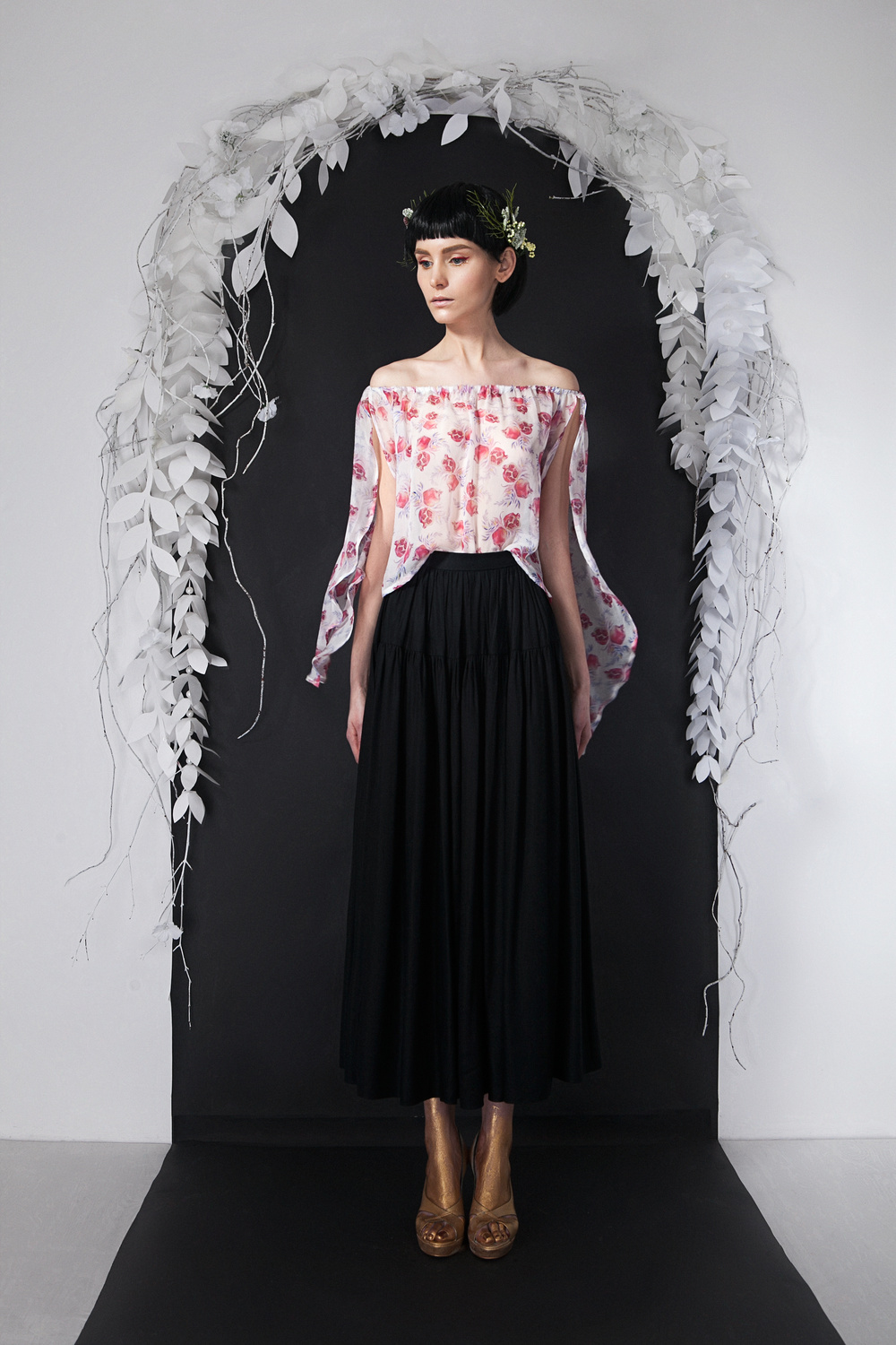 the color of the pomegranate