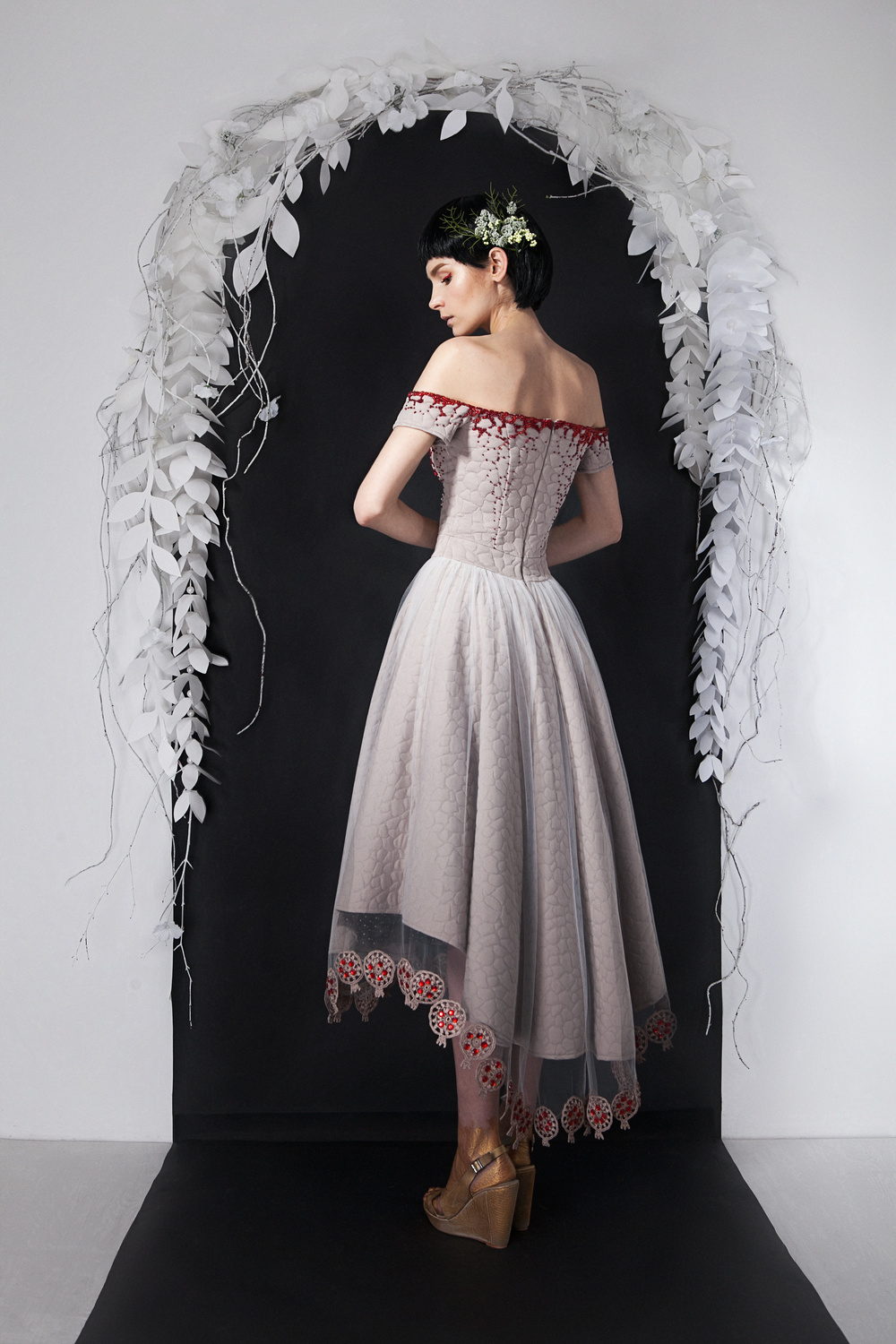 the color of the pomegranate