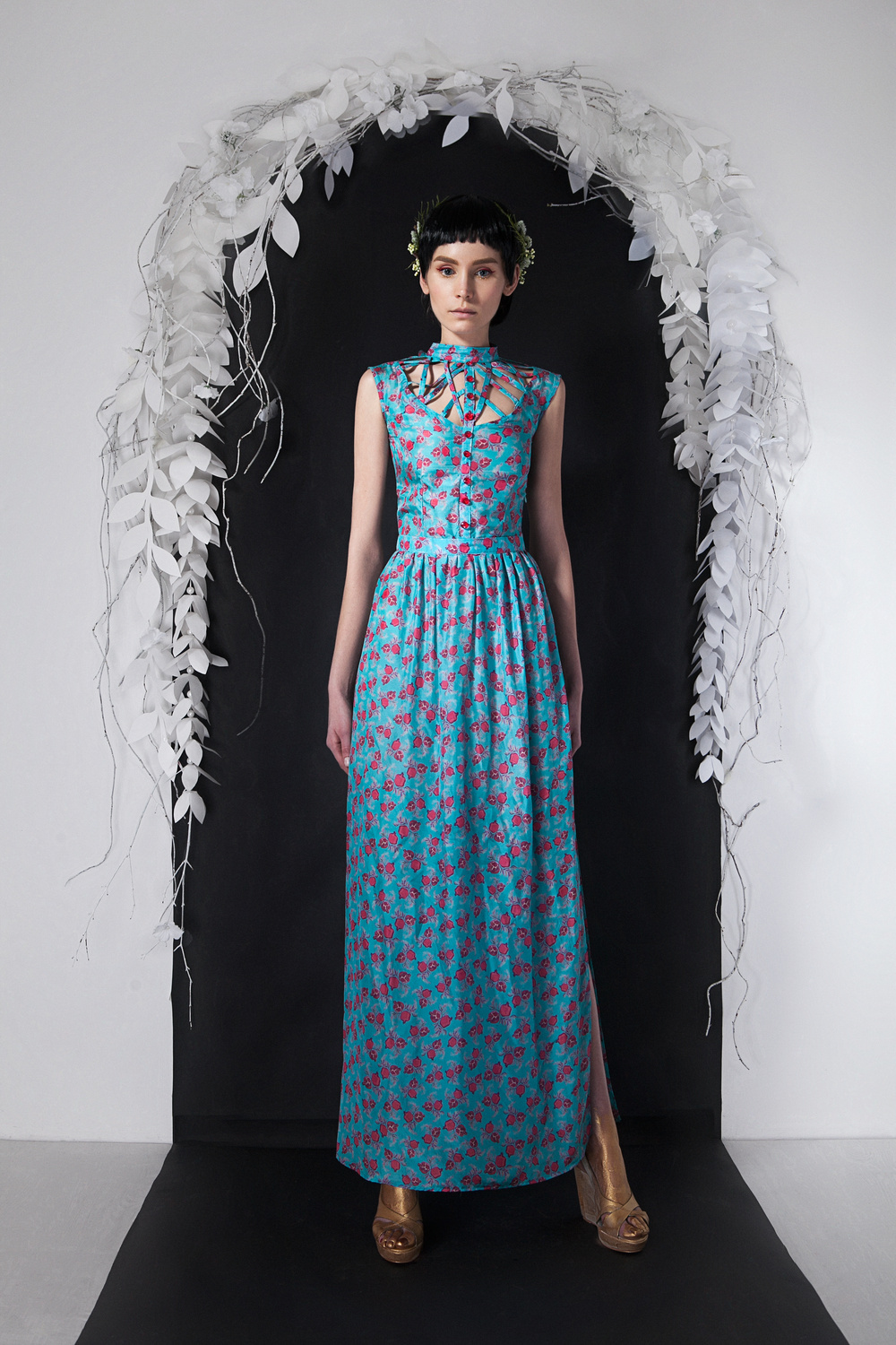 the color of the pomegranate