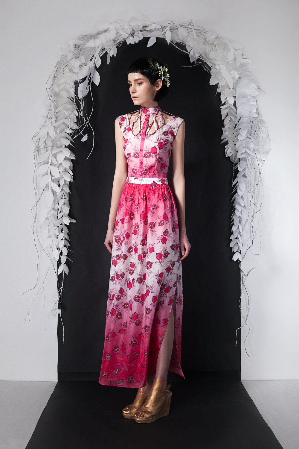 the color of the pomegranate