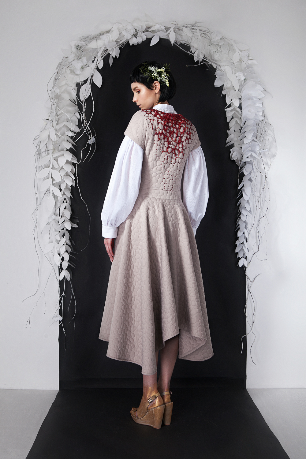 the color of the pomegranate