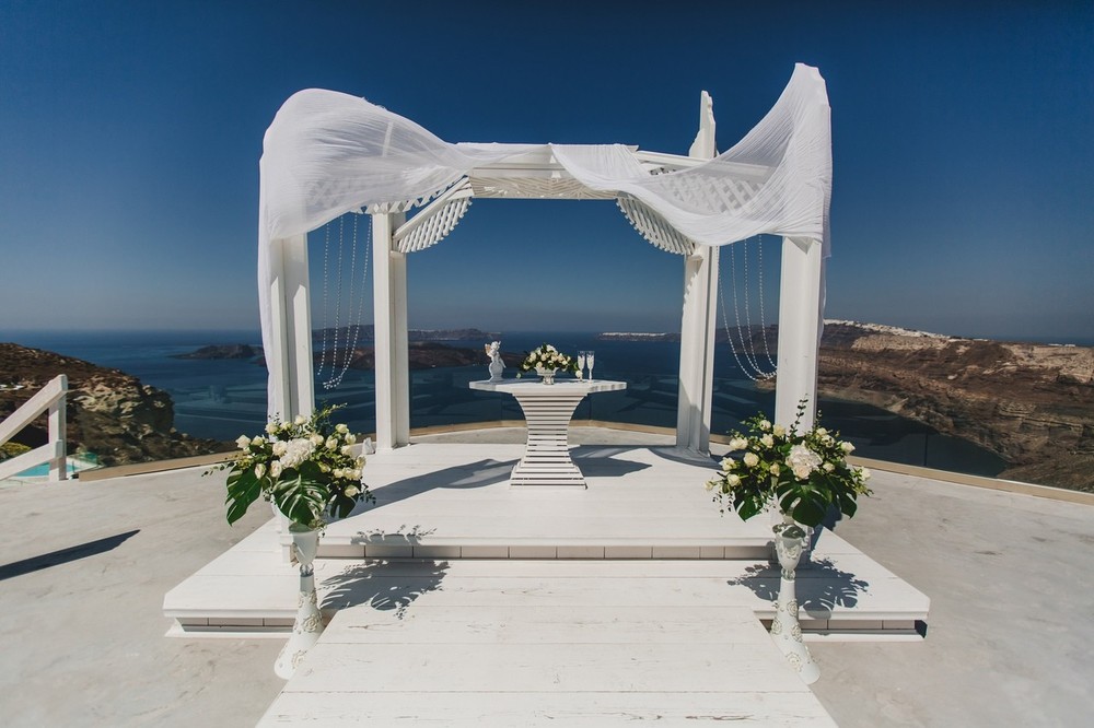 suites of the gods santorini