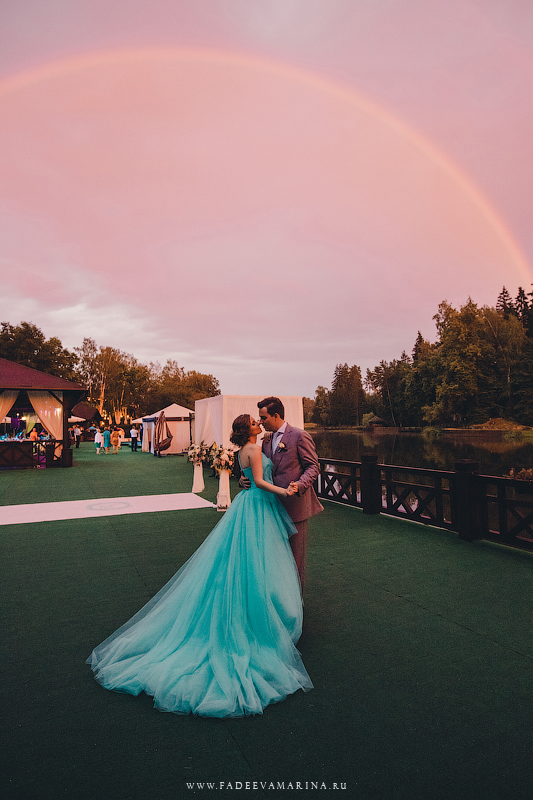 AARON & YANA