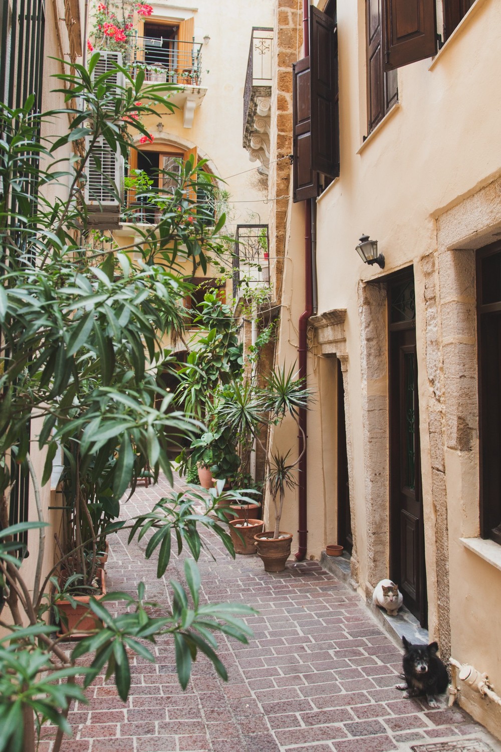 CRETE 