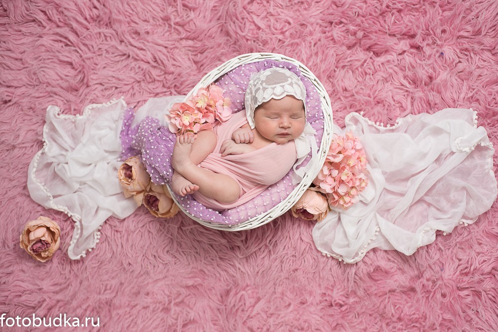 фото новорожденных девочек