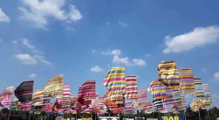 флаги для фестиваля фестдизайн фестивальные флаги 
