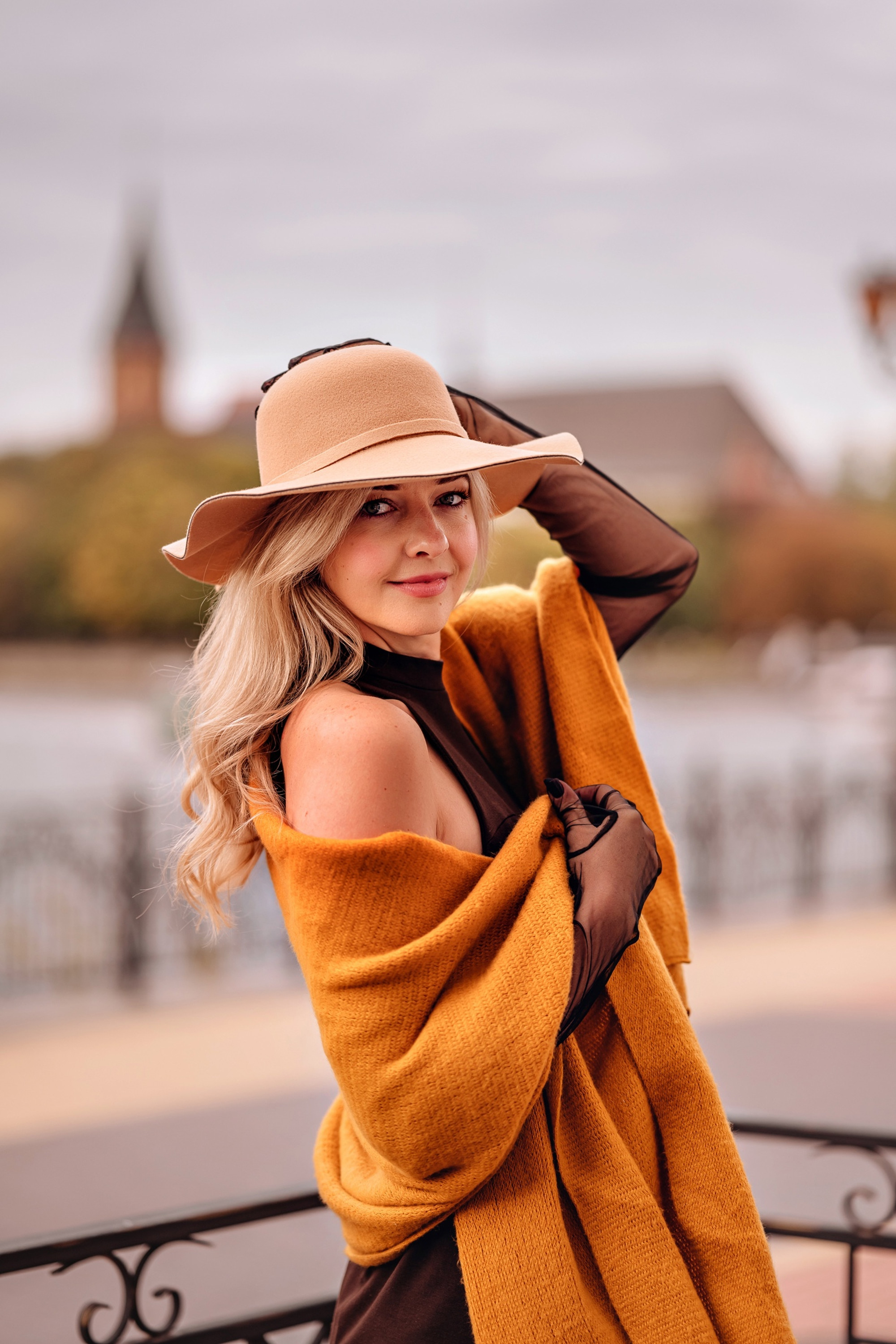 фотосессия в Калининграде - девушка в шляпе