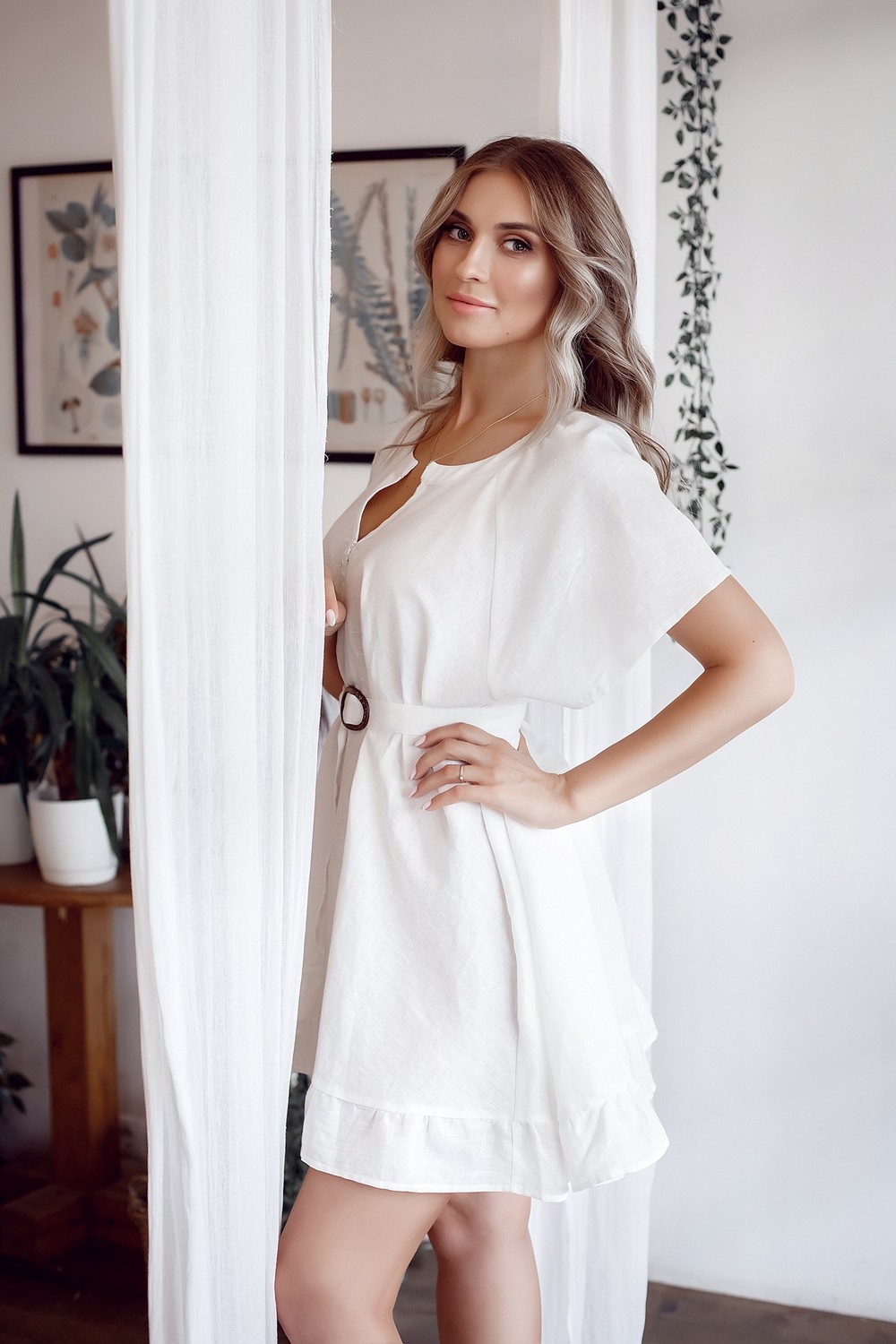  WOMAN_9