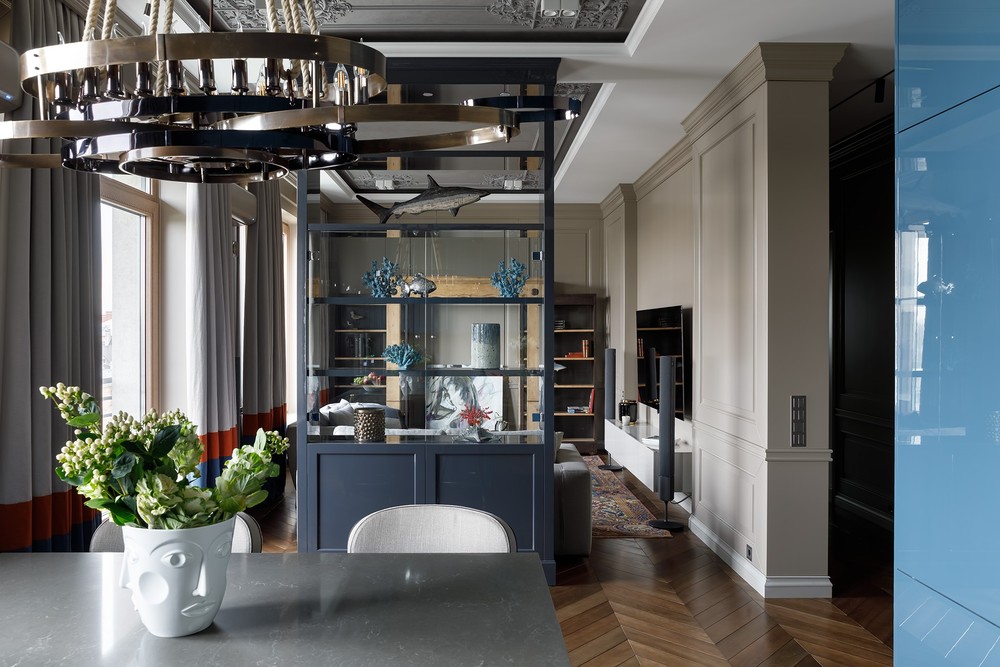 крестовский De luxe