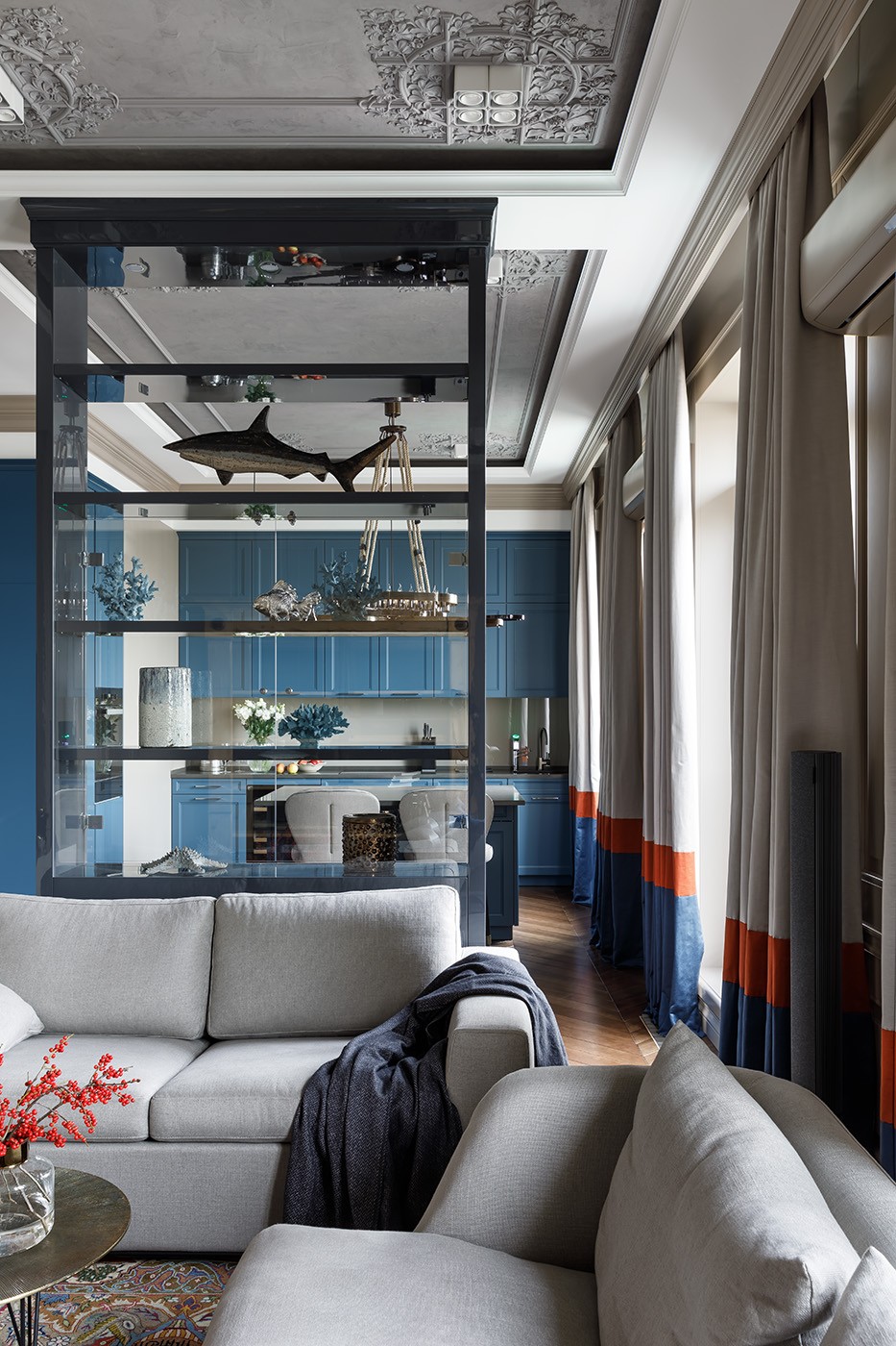 крестовский De luxe