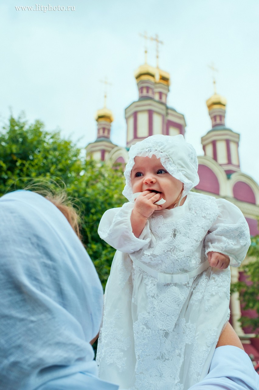 фотограф на крещение ребенка