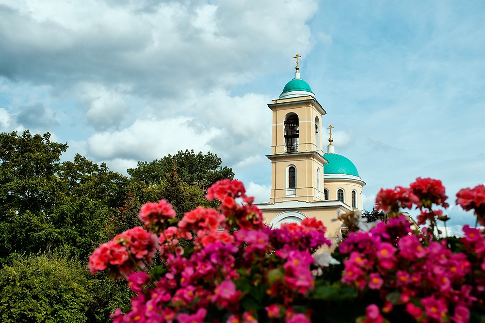 храм воскресения словущего