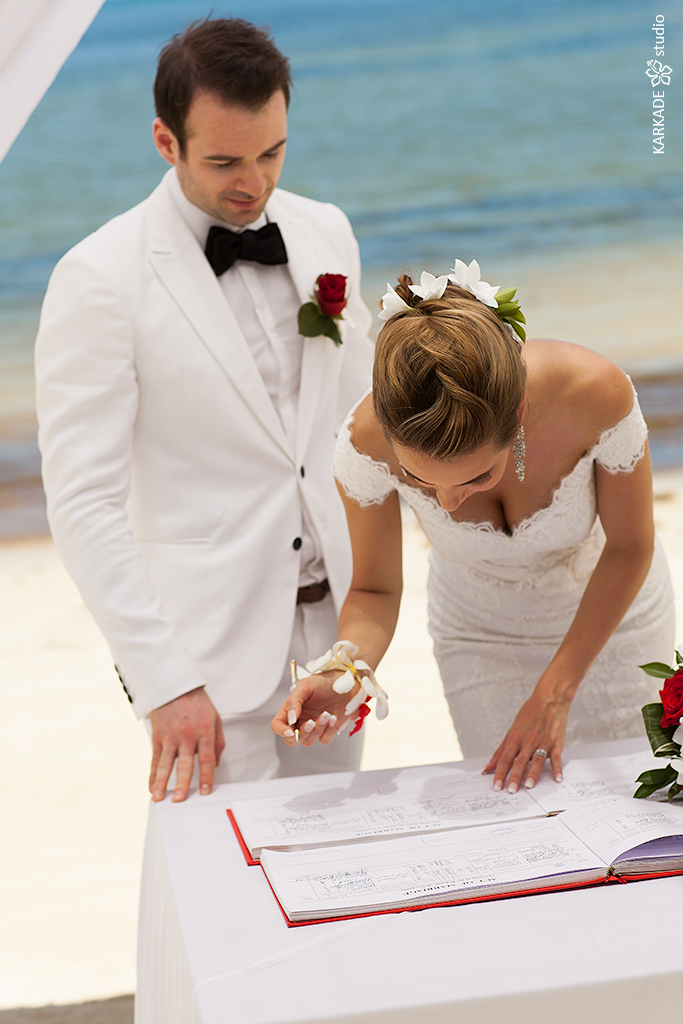Albina & Matthew in Seychelles