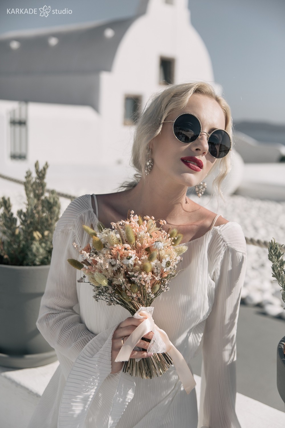 Xenia & Sergey in Santorini