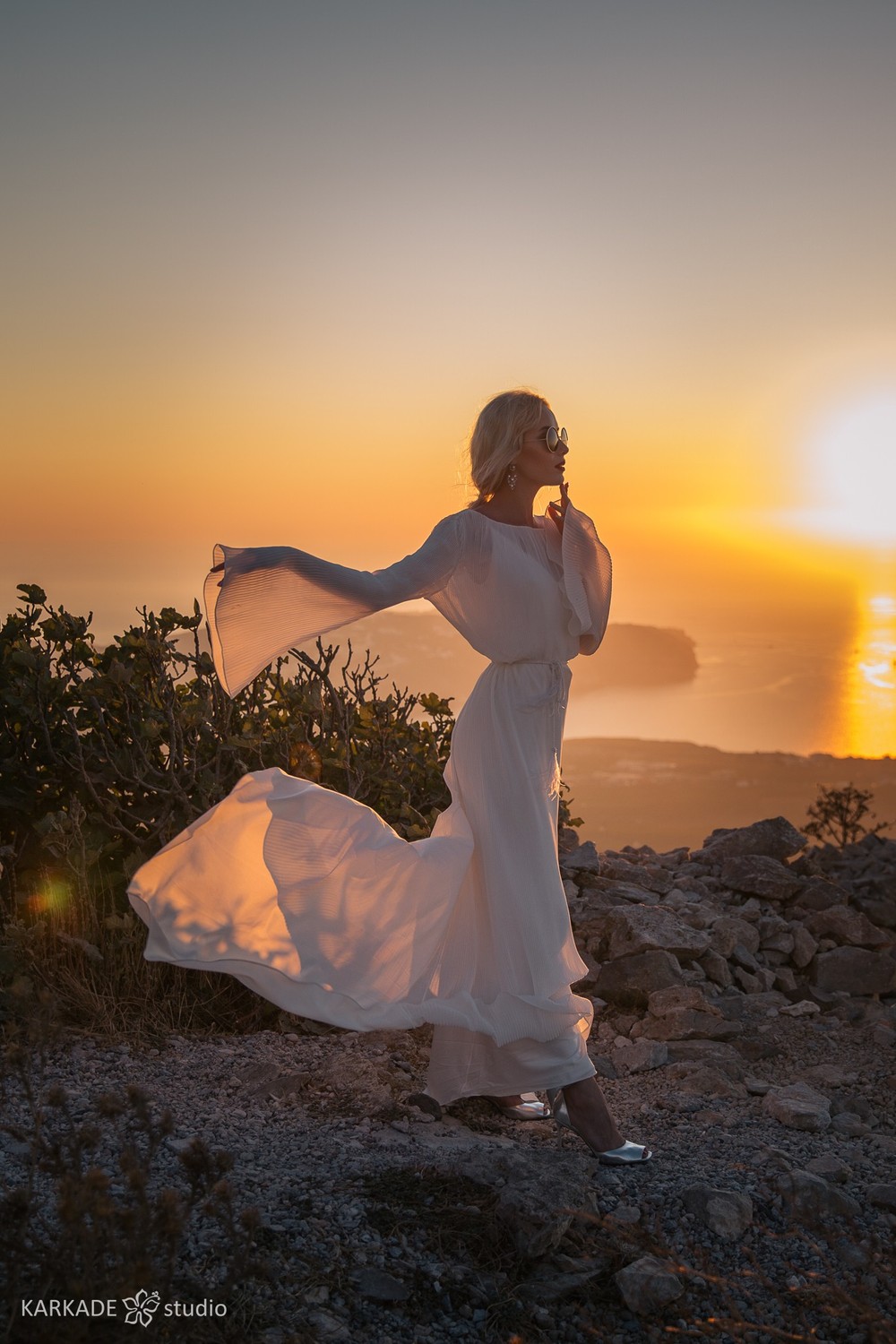 Xenia & Sergey in Santorini