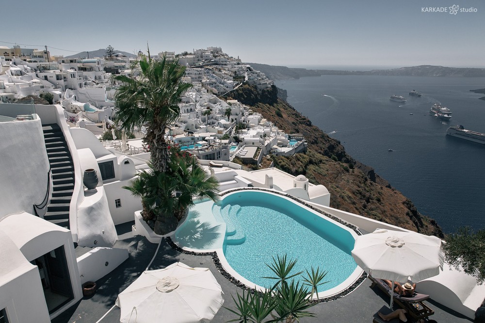 Xenia & Sergey in Santorini