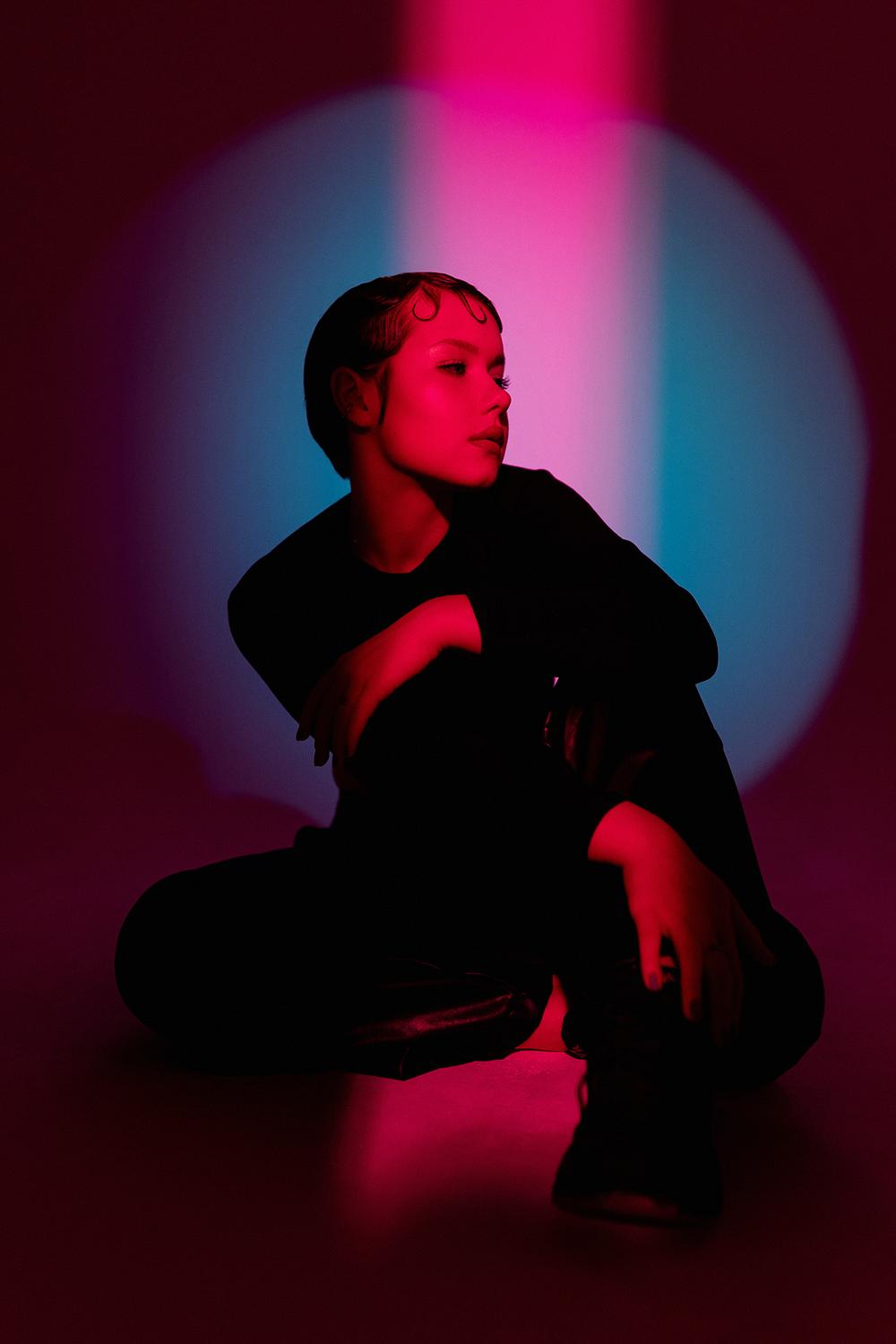 Портфолио - фотосессии - Стилист-визажист на фотосессию в Москве Ирина Плешакова - прически любой сложности, укладки, макияж в различных техниках. Выезд в фотостудию или на дом.