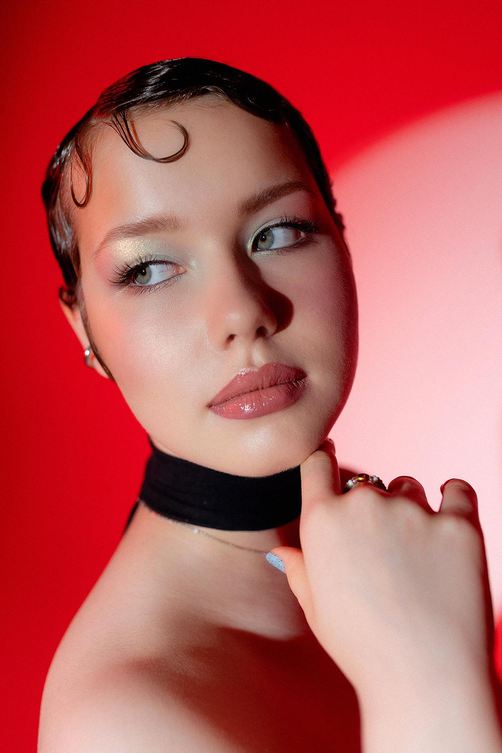 Портфолио - макияж  - Стилист-визажист в Москве Ирина Плешакова - прически любой сложности, укладки, макияж в различных техниках. Услуги стилиста-визажиста на фотосессию.