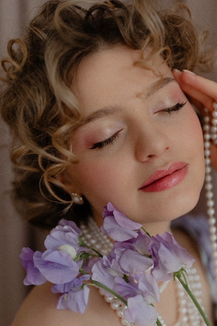 Портфолио - макияж  - Стилист-визажист в Москве Ирина Плешакова - прически любой сложности, укладки, макияж в различных техниках. Услуги стилиста-визажиста на фотосессию.