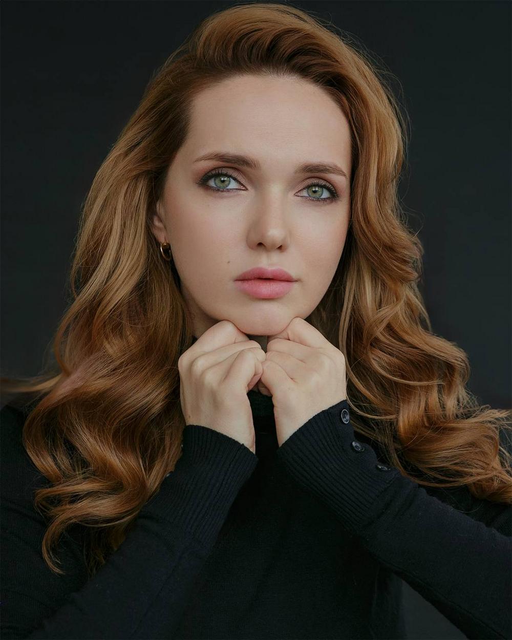 Портфолио - макияж  - Стилист-визажист в Москве Ирина Плешакова - прически любой сложности, укладки, макияж в различных техниках. Услуги стилиста-визажиста на фотосессию.