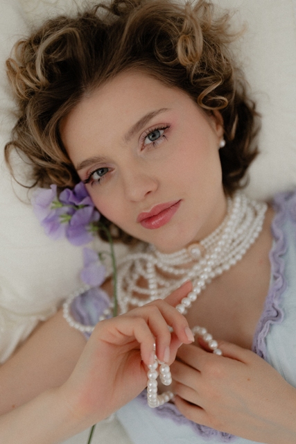 Портфолио - макияж  - Стилист-визажист в Москве Ирина Плешакова - прически любой сложности, укладки, макияж в различных техниках. Услуги стилиста-визажиста на фотосессию.