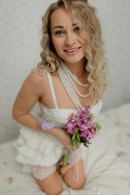 Портфолио - прически,укладки - Свадебный стилист-визажист в Москве Ирина Плешакова - вечерние прически любой сложности, укладки, макияж в различных техниках. Услуги стилиста-визажиста на фотосессии.