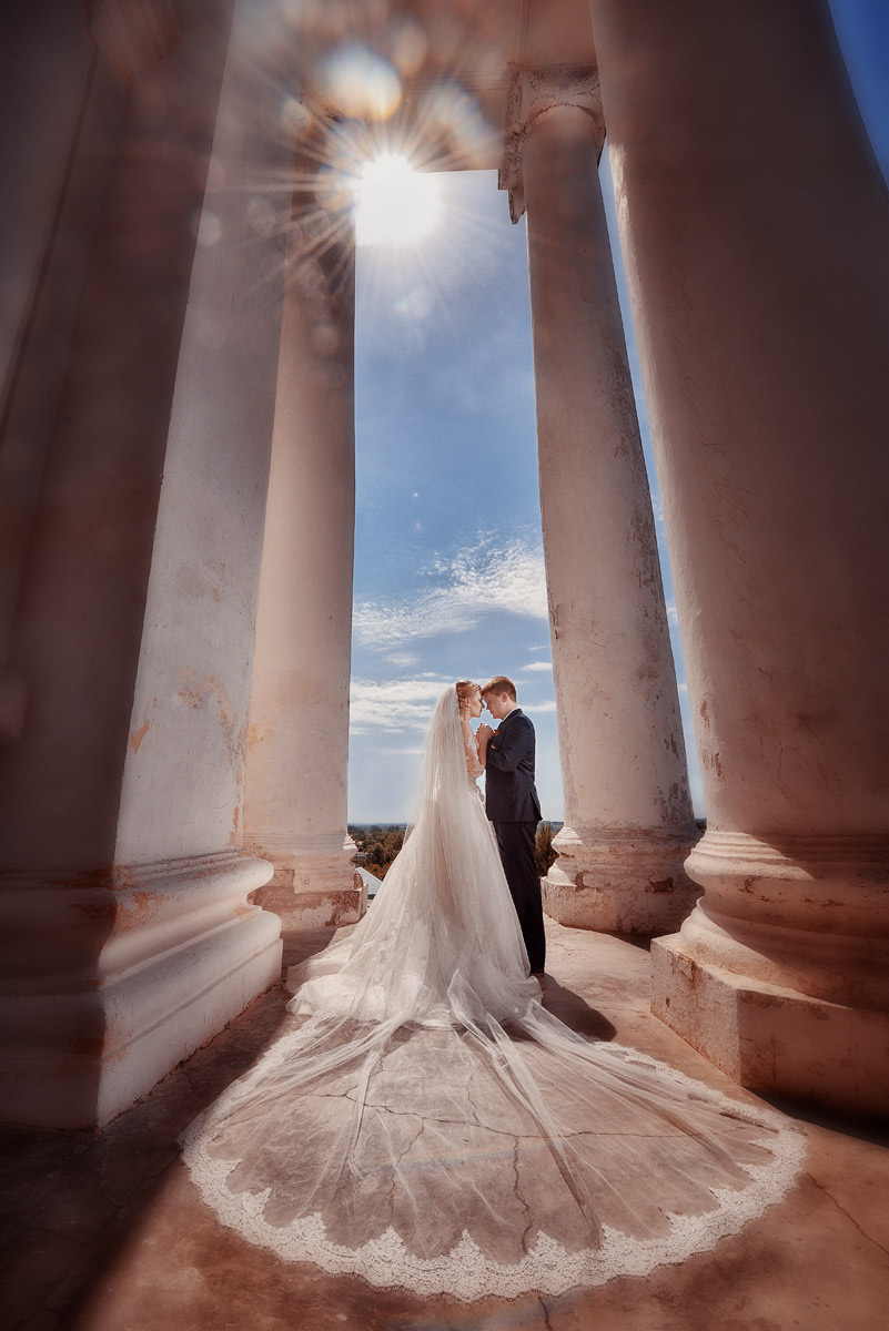 Favorites - Wedding / Свадебное фото - Самые яркие мгновения вашей жизни достойны самых лучших фотографий. Ольга Климахина, профессиональный свадебный и семейный фотограф, рада запечатлеть самые восхитительные моменты, чтобы сохранить их на будущее для вас и ваших детей - такими же прекрасными и живыми, как в реальности.