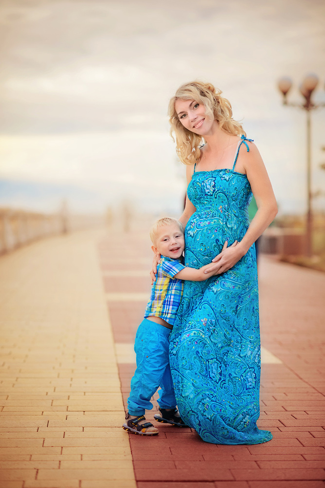 Favorites - Pregnancy /В ожидании малыша - Женщина, которая ждёт ребенка - всегда наделена той особенной красотой, которая привлекает и завораживает. Сохранить очарование этого неповторимого времени, вновь пережить приятные волнения помогут нежные и теплые фотографии. Записаться на фотосессию для будущих мам можно по телефону 89625105018, фотограф Ольга Климахина