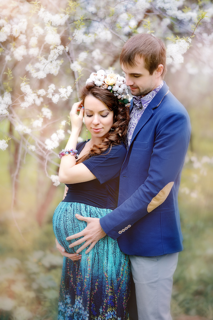 Favorites - Pregnancy /В ожидании малыша - Женщина, которая ждёт ребенка - всегда наделена той особенной красотой, которая привлекает и завораживает. Сохранить очарование этого неповторимого времени, вновь пережить приятные волнения помогут нежные и теплые фотографии. Записаться на фотосессию для будущих мам можно по телефону 89625105018, фотограф Ольга Климахина
