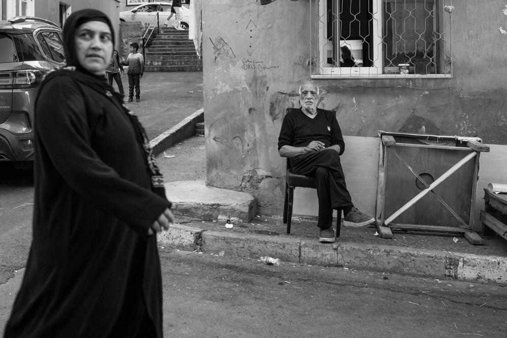 STREET - PEOPLE