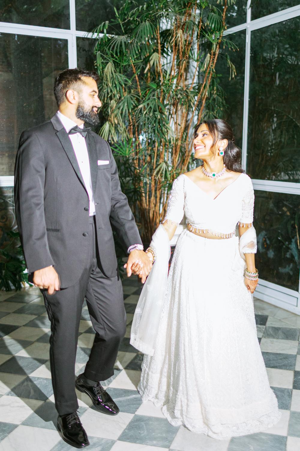 PORTFOLIO - Indian Wedding in Mexico - Indian wedding in Mexico, Wedding photographer Mexico,wedding photographer Canada,wedding photographer Toronto,wedding photographer Cancun,wedding photographer Tulum, wedding photographer Playa del Carmen,wedding photographer Puerto Vallarta, wedding photographer Buenos Aires Fotografía de bodas profesional en la Ciudad de México (CDMX). Capturando tus momentos más hermosos. ¡Mira mi portafolio y precios en el sitio web!