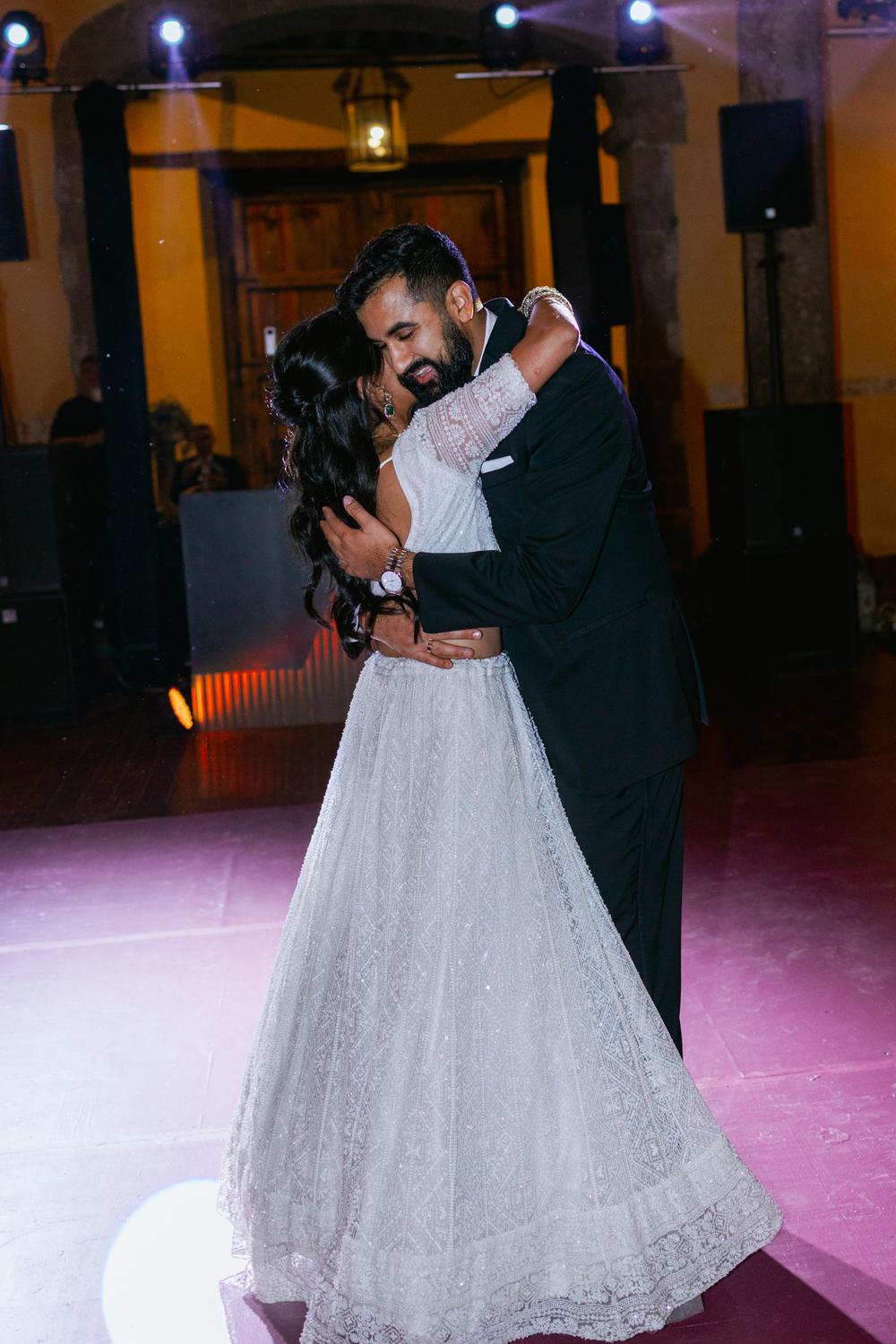 PORTFOLIO - Indian Wedding in Mexico - Indian wedding in Mexico, Wedding photographer Mexico,wedding photographer Canada,wedding photographer Toronto,wedding photographer Cancun,wedding photographer Tulum, wedding photographer Playa del Carmen,wedding photographer Puerto Vallarta, wedding photographer Buenos Aires Fotografía de bodas profesional en la Ciudad de México (CDMX). Capturando tus momentos más hermosos. ¡Mira mi portafolio y precios en el sitio web!