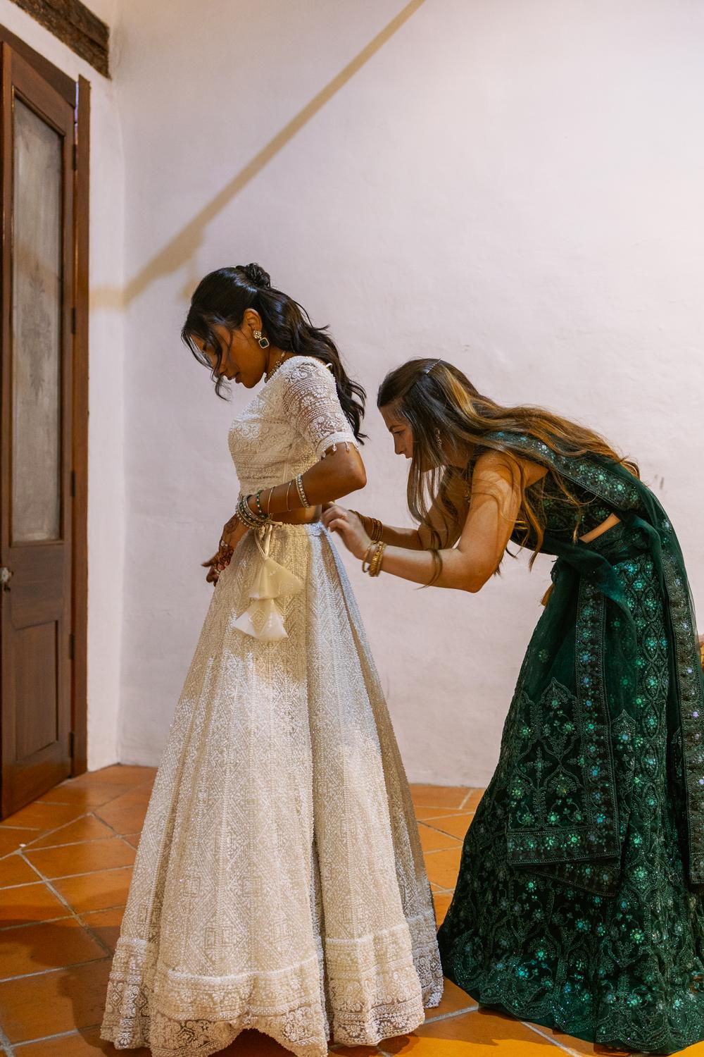 PORTFOLIO - Indian Wedding in Mexico - Indian wedding in Mexico, Wedding photographer Mexico,wedding photographer Canada,wedding photographer Toronto,wedding photographer Cancun,wedding photographer Tulum, wedding photographer Playa del Carmen,wedding photographer Puerto Vallarta, wedding photographer Buenos Aires Fotografía de bodas profesional en la Ciudad de México (CDMX). Capturando tus momentos más hermosos. ¡Mira mi portafolio y precios en el sitio web!