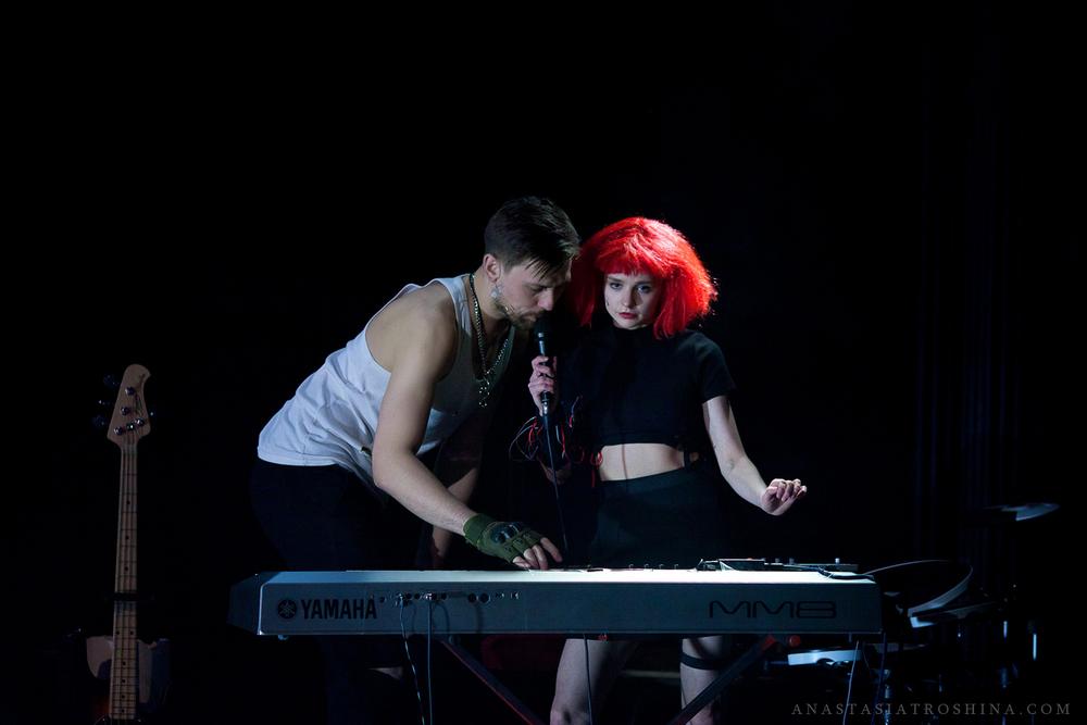 Алина Доценко, Илья Денискин, спектакль Государь стендап