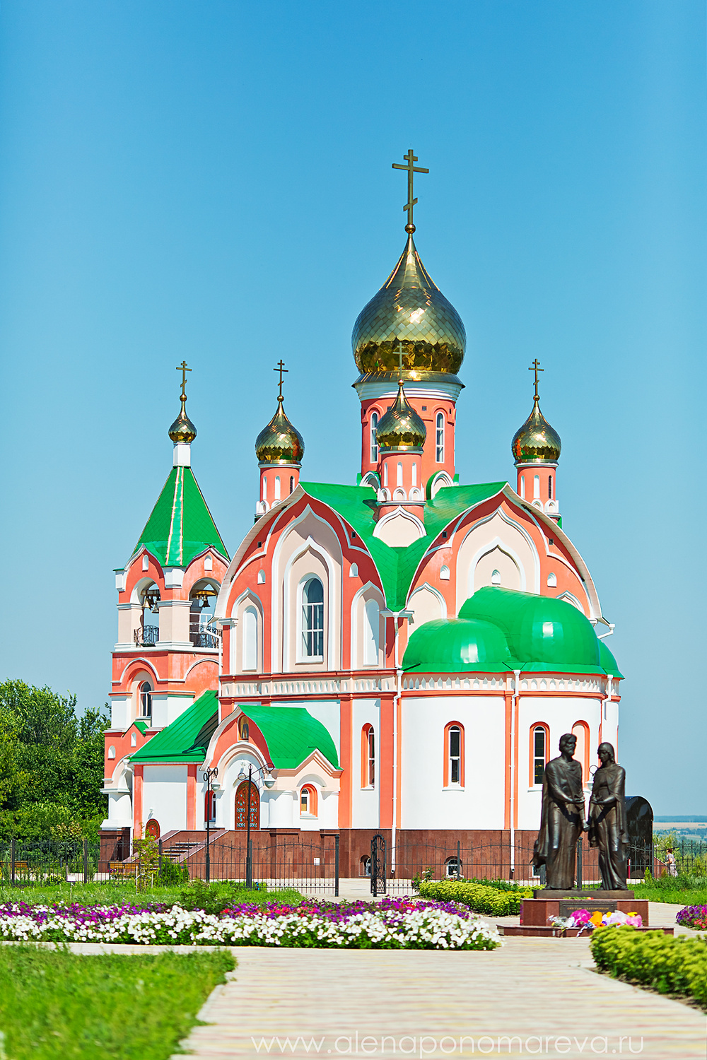 ХРАМЫ - Церковь Серафима Саровского и Всех Святых в з