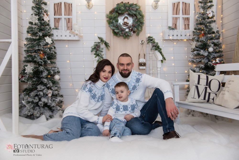 портфолио  - Новогодняя семейная фотосессия_фотограф Андрей