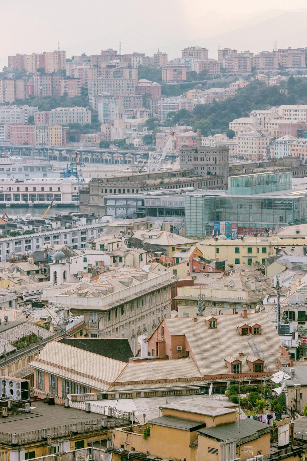 Италия